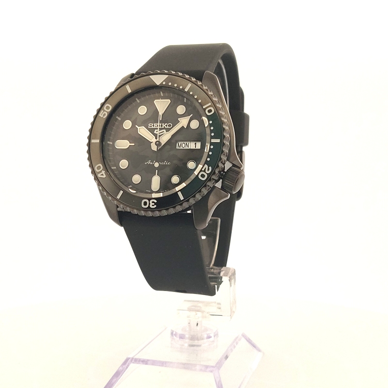 Hodinky Seiko 5 Sports SRPJ39K1
